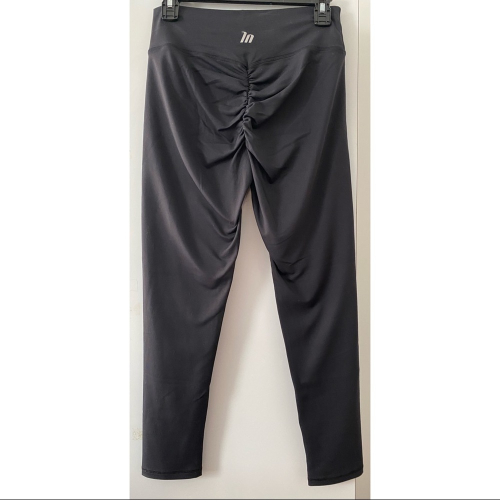 Muscle Nation 7/8 Scrunch Leggings - Women’s - New w/Tags